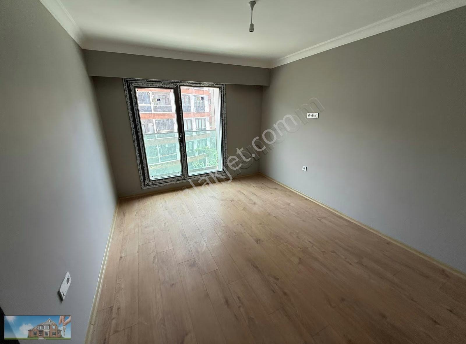 Barış'tan Site İçerisinde Lüks 3+1 (peyzaj-güvenlik-k.otoparklı) - Görsel 17