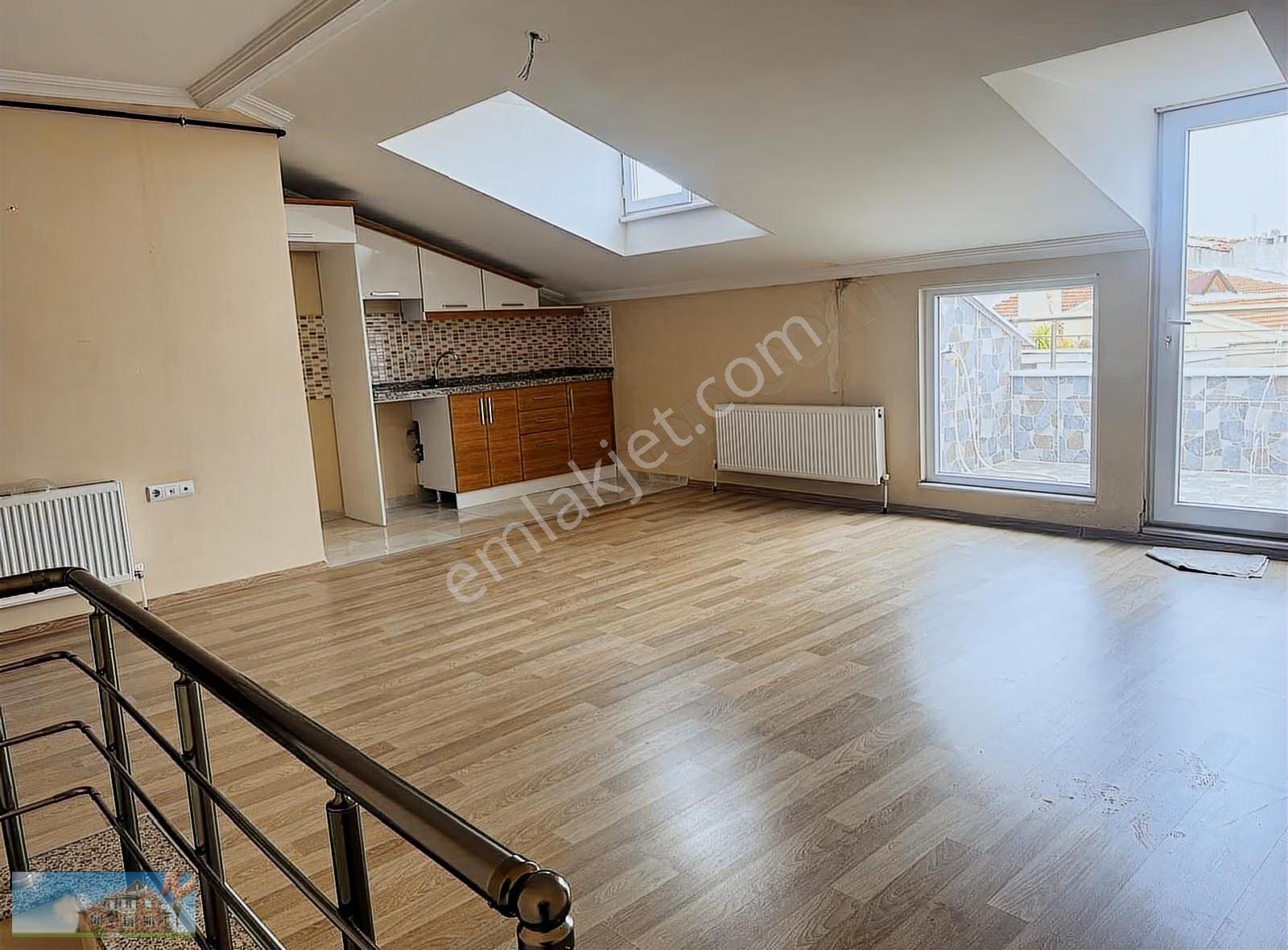 Barış'tan Tepeüstü Merkezde 225 M2 Kocaman Dubleks (otoparklı)