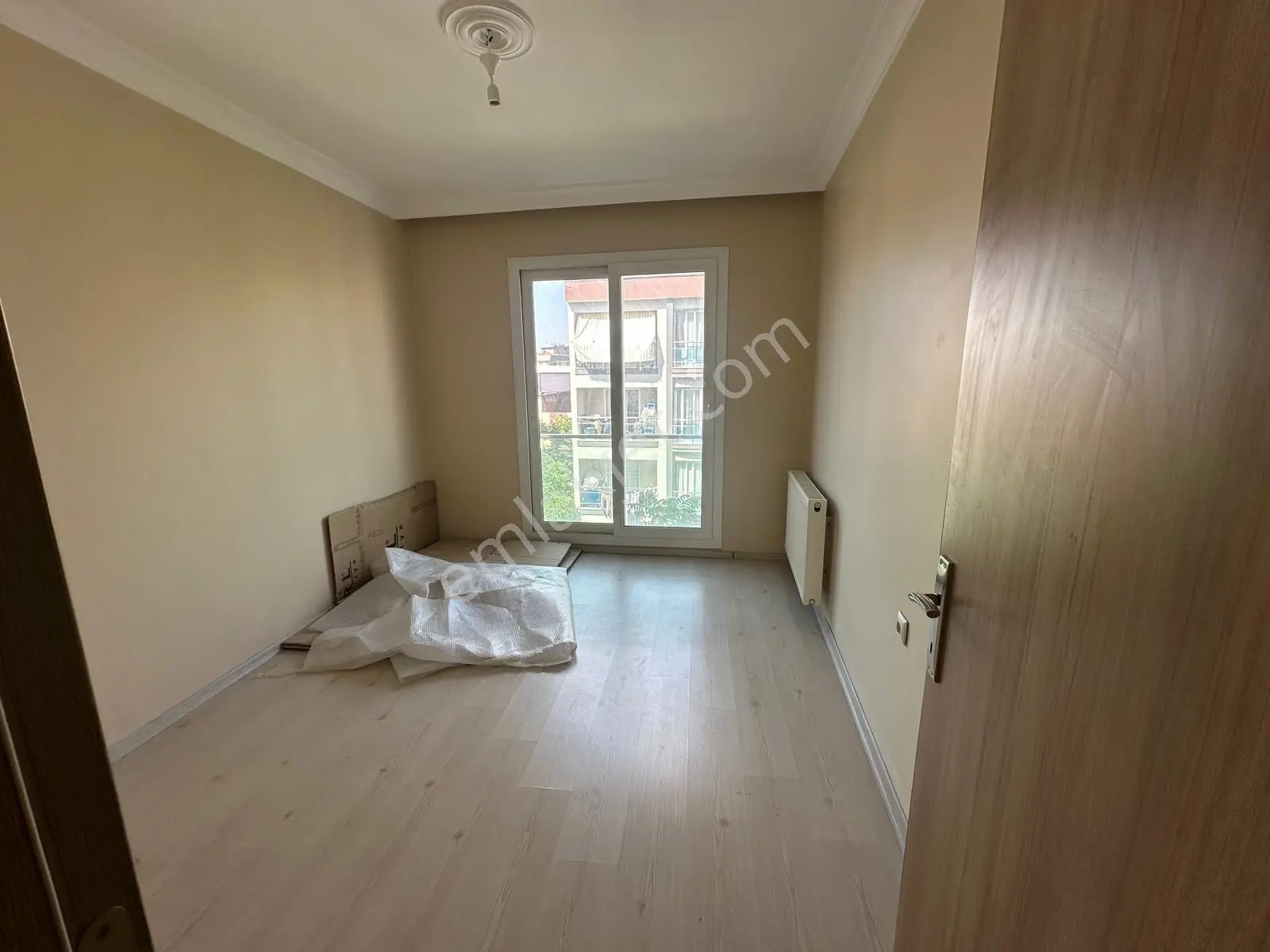 Menderes Turyap'tan Cüneytbey Mh. 3+1 Kiralık Arakat Geniş Daire - Görsel 3