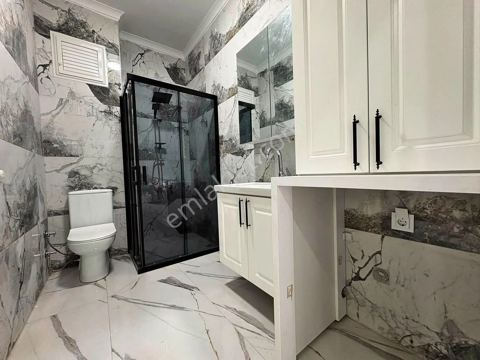 Aktiften Akçay'da Satılık Yeni Yaşamın En Şık Manzaralı Arakat Ferah 2+1 Dairesi - Görsel 24
