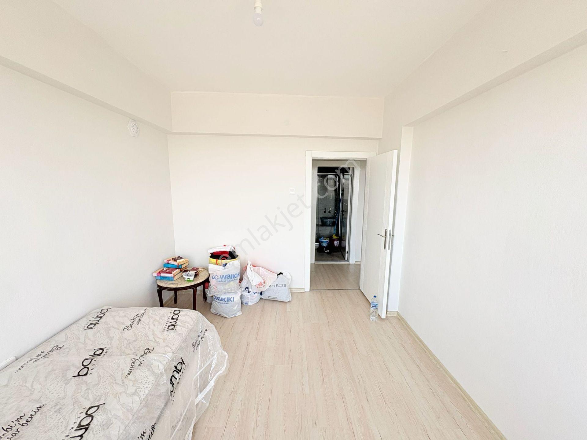 Prestij'den Hamidiye'de Cadde Üzeri Asansörlü Full Yapılı 2+1 - Görsel 15