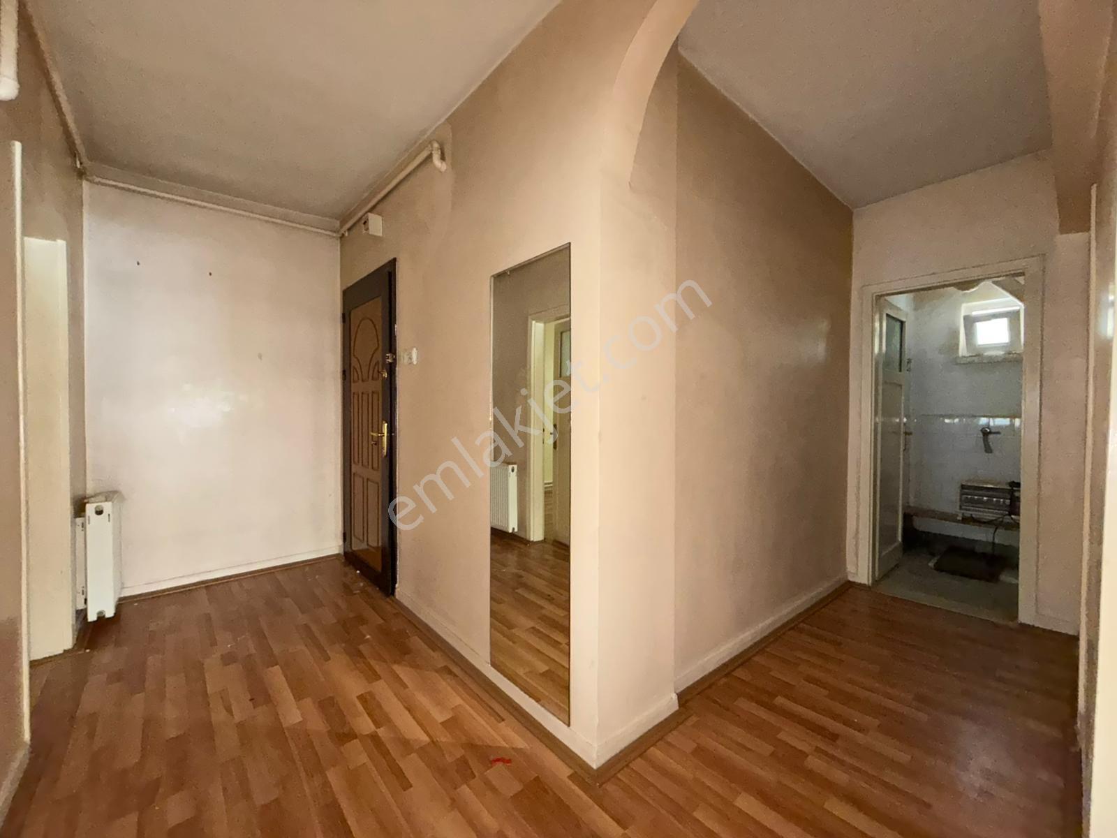 Yunus Emre Cad. Paraleli Yüksek Giriş Ön Cephe Kiralık 3+1 - Görsel 2
