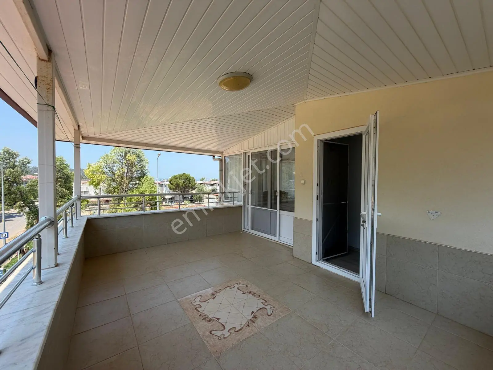 Merkezi Konumlu Denize 200 Mt. Tam Müstakil Yıllık Kiralık Villa - Görsel 4