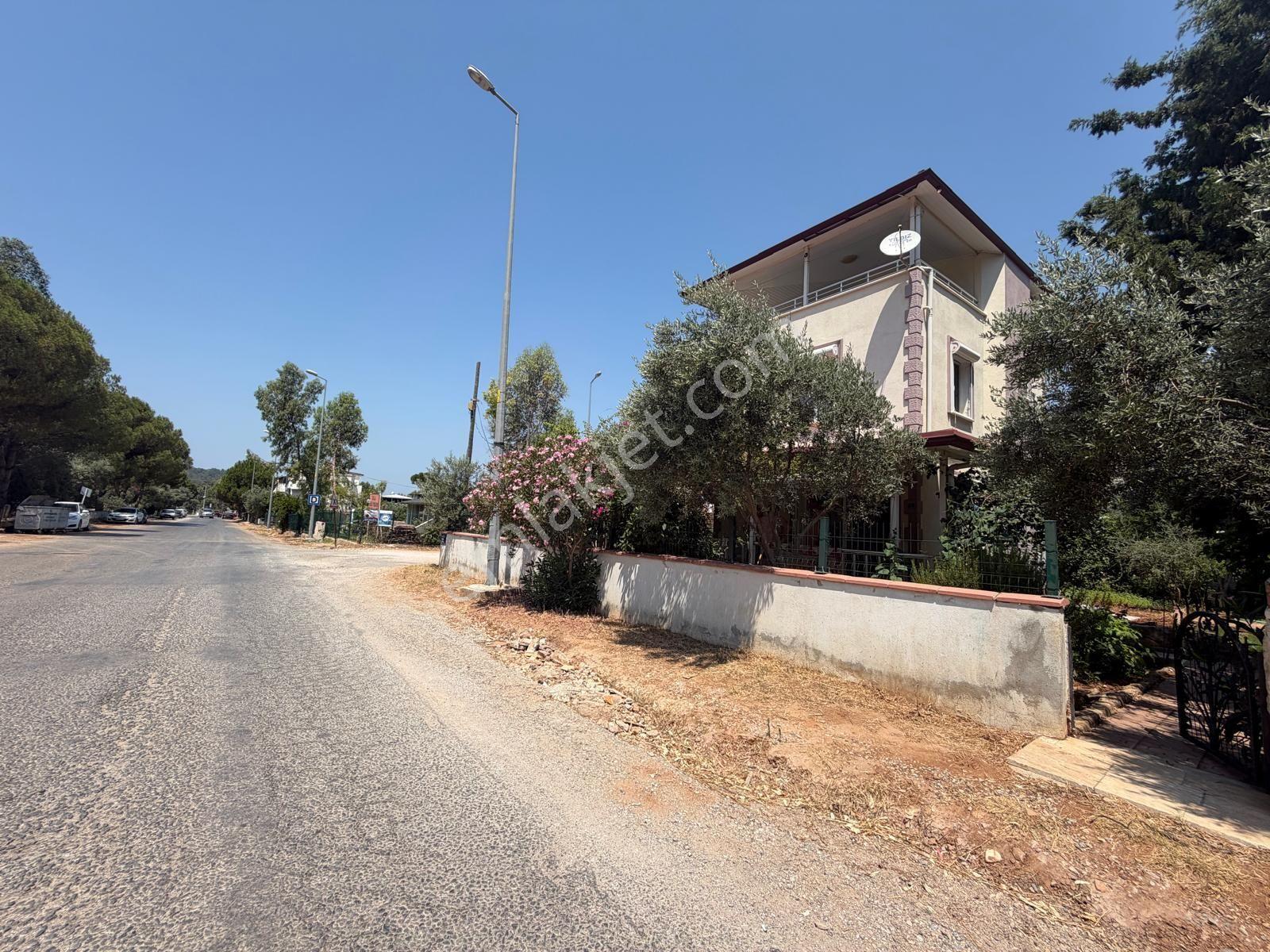 Merkezi Konumlu Denize 200 Mt. Tam Müstakil Yıllık Kiralık Villa - Görsel 7