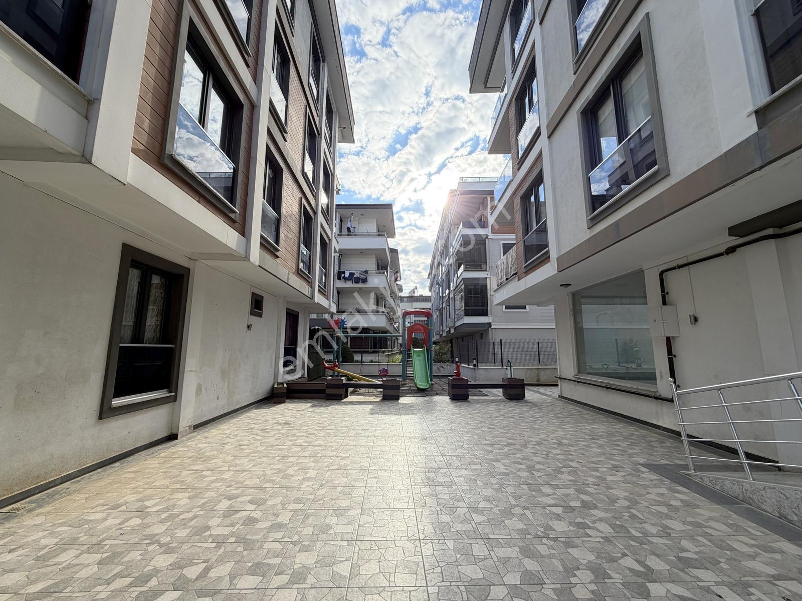 Yetkili Güç'ten Akçay'da Yüzme Havuzlu Kapalı Otoparklı Lüx 1+1 Daire - Görsel 2