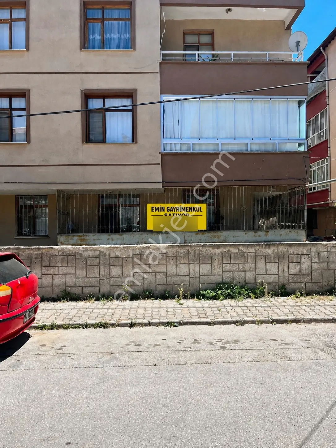 Emin Gyodan Keçeciler Mahallesinde Geniş 2+1 Satılık Daire