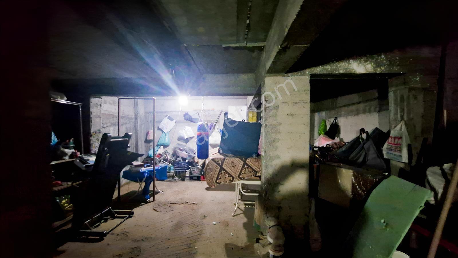 Ümraniye Parseller Mah 3+1 140m İçi Yenilenmiş Otoparklı Metro - Görsel 8