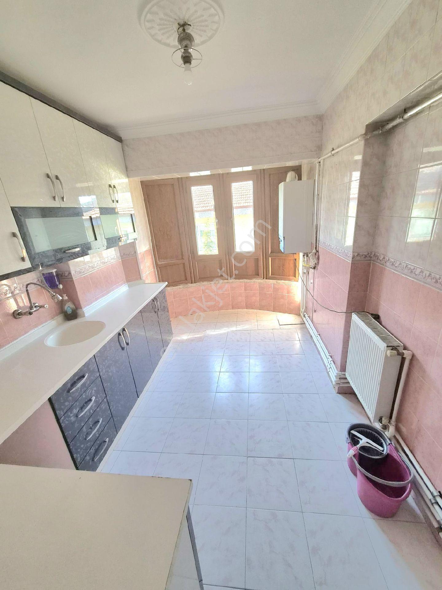 🏡 Karapürçek Deniz Feneri Yakını 3+1 Kiralık Daire | 3. Kat | Geniş Ve Ferah Yaşam Alanı 🏡 - Görsel 9