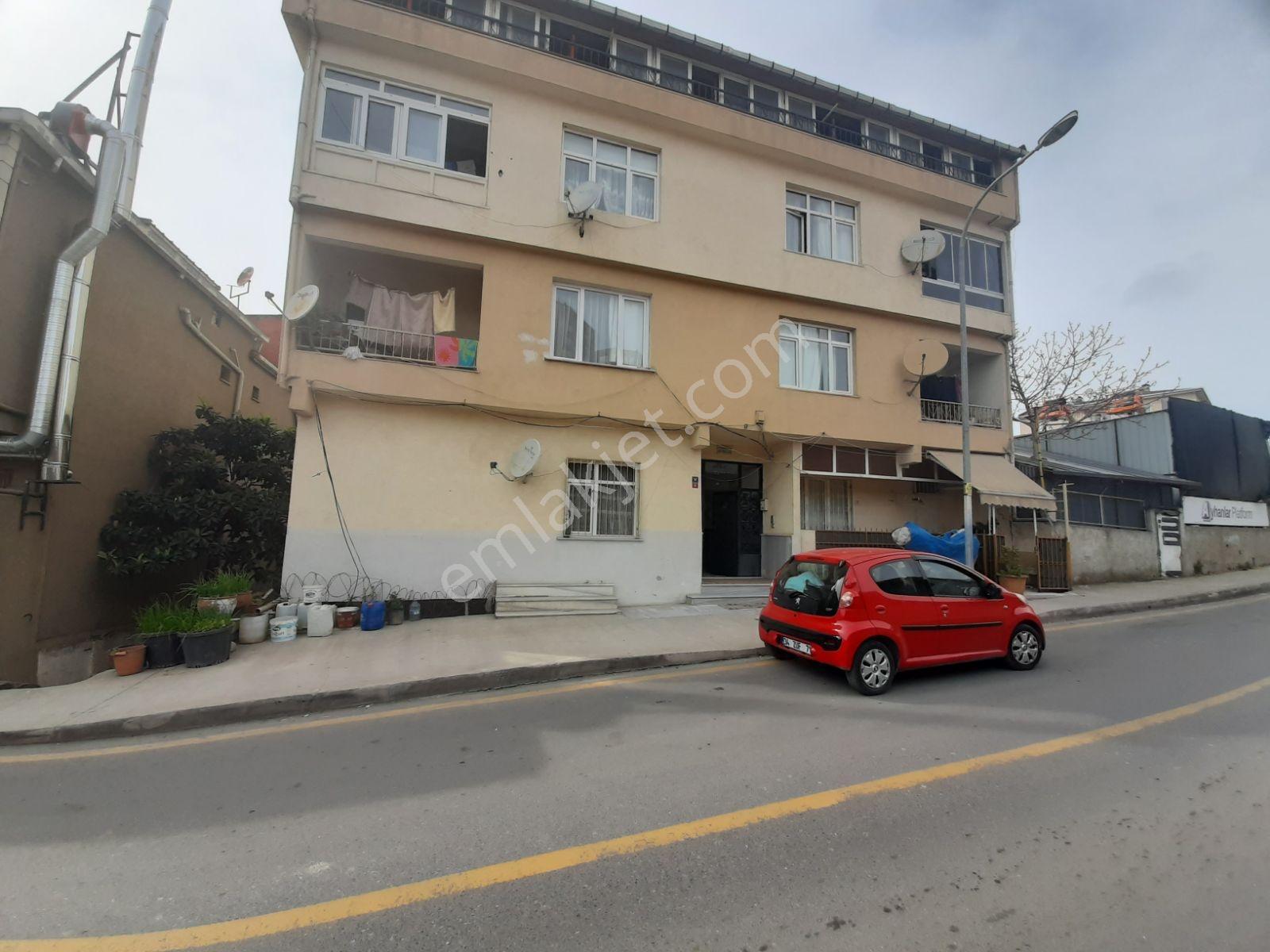Ümraniye' De Satılık 2+1 Daire (metro 5 Dk) - Görsel 11