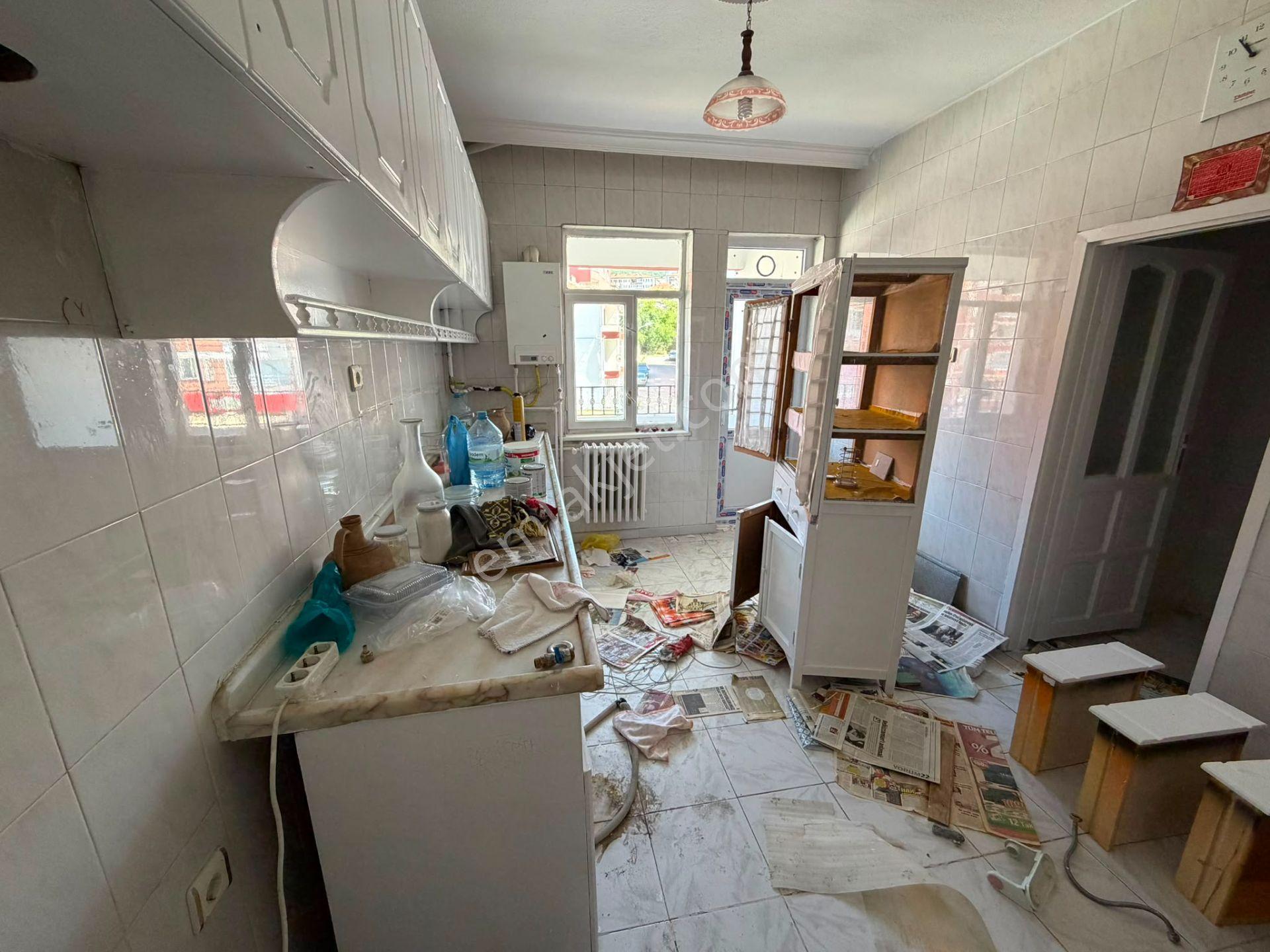 Merkezde 3+1 Ara Katta Kiralık Daire --- Burcu Emlaktan - Görsel 2