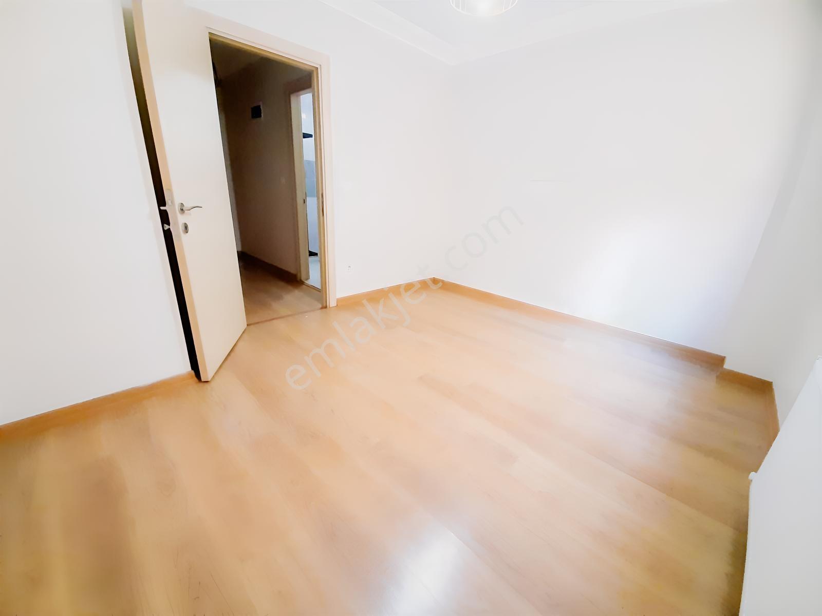 Çekmeköy Mehmet Akif Mah. Kiralık 1+1 Daire (bahçe Kullanımlı) - Görsel 14