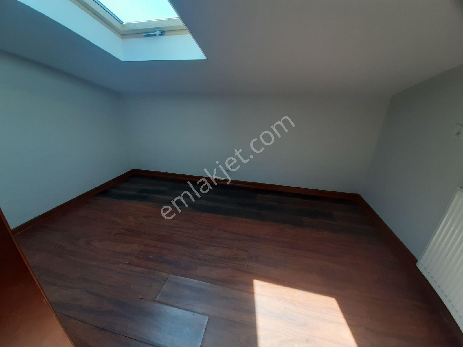 İlyas Taş'tan Bengisu Evlerinde Kiralık 3+1 Çatı Katı Daire - Görsel 10