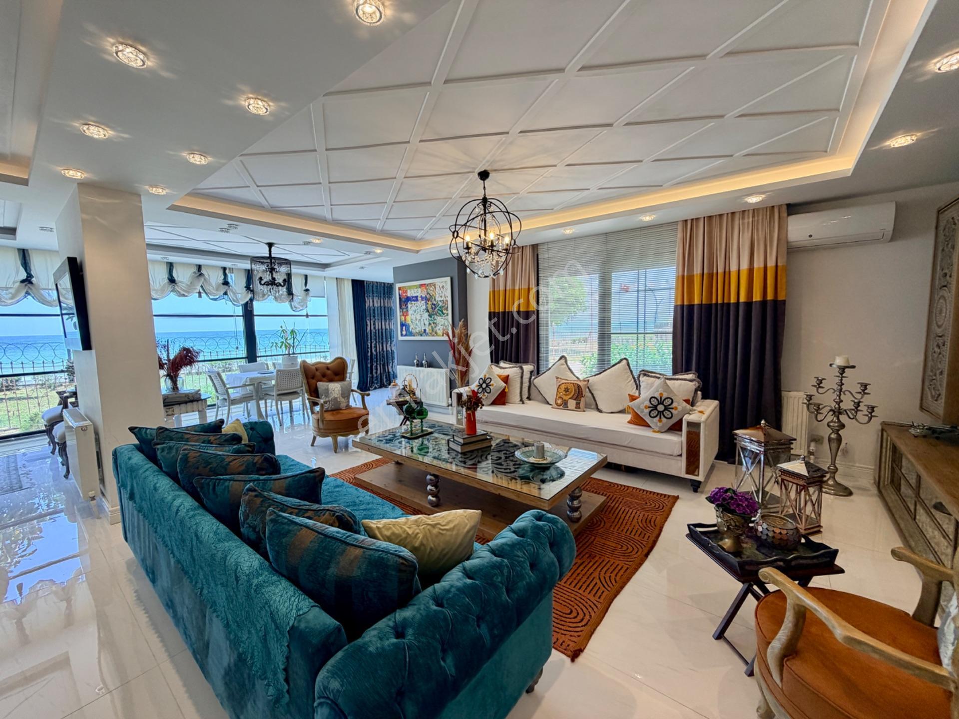Onur Sitesi'nde Denize Sıfır Müstakil Bahçeli Özel Tasarım 3+1 Daire - Görsel 8