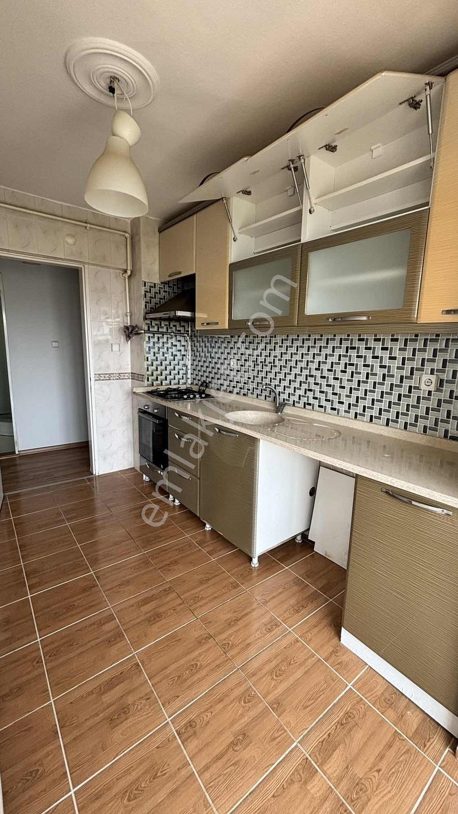 Bornova Evka-4 De D.gazlı Klimalı K.mutfak 2+1 Bakımlı Daire - Görsel 24