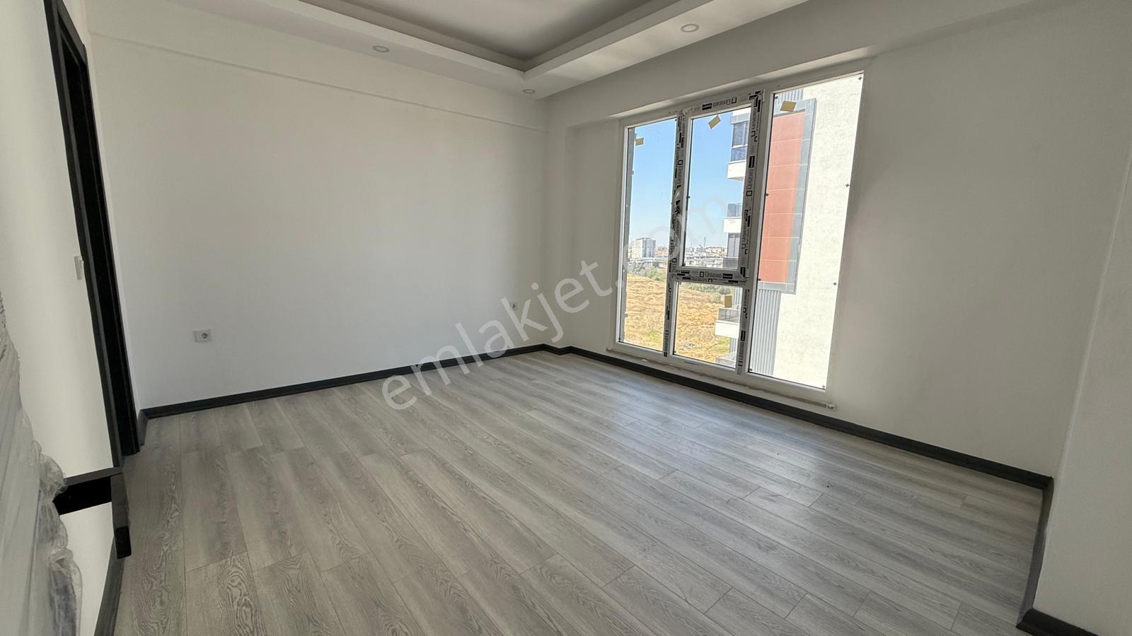 Turyaptan İzsiz Towers Da 7.kat Doğu Cephe 3+1 Kiralık Daire - Görsel 14