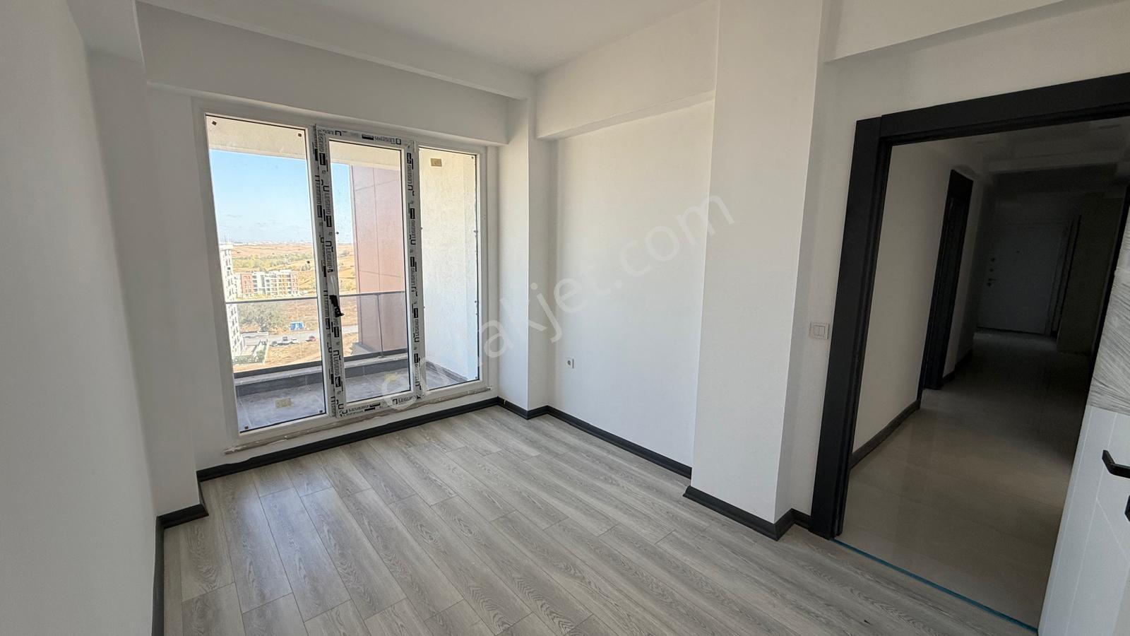 Turyaptan İzsiz Towers Da 7.kat Doğu Cephe 3+1 Kiralık Daire - Görsel 13