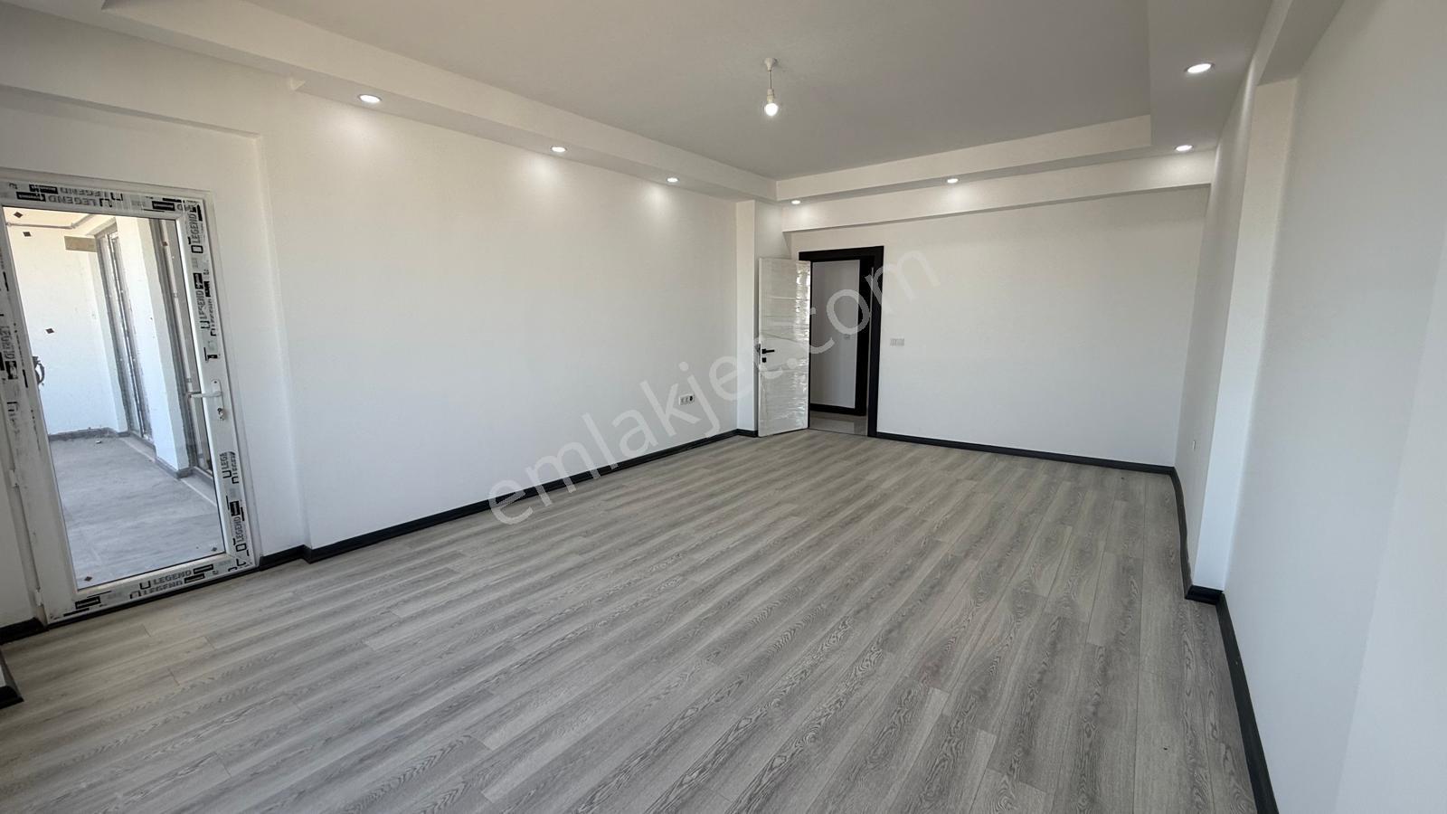 Turyaptan İzsiz Towers Da 7.kat Doğu Cephe 3+1 Kiralık Daire - Görsel 22