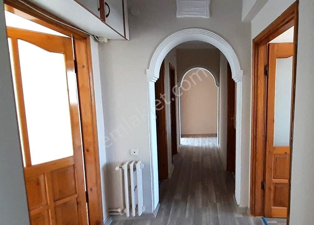 A.menders Özgülen Sitesi İçi Yenilenmiş,geniş 2+1 Kiralık Daire - Görsel 10