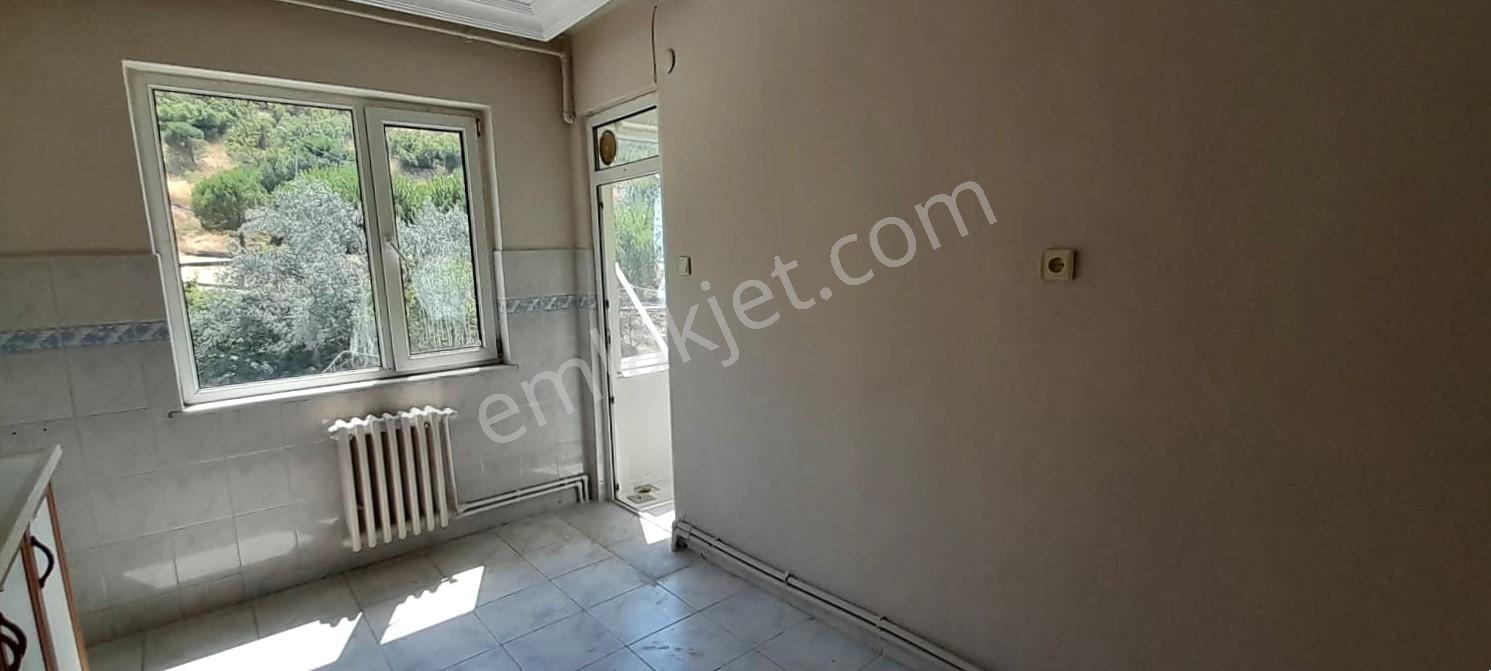 A.menders Özgülen Sitesi İçi Yenilenmiş,geniş 2+1 Kiralık Daire - Görsel 19