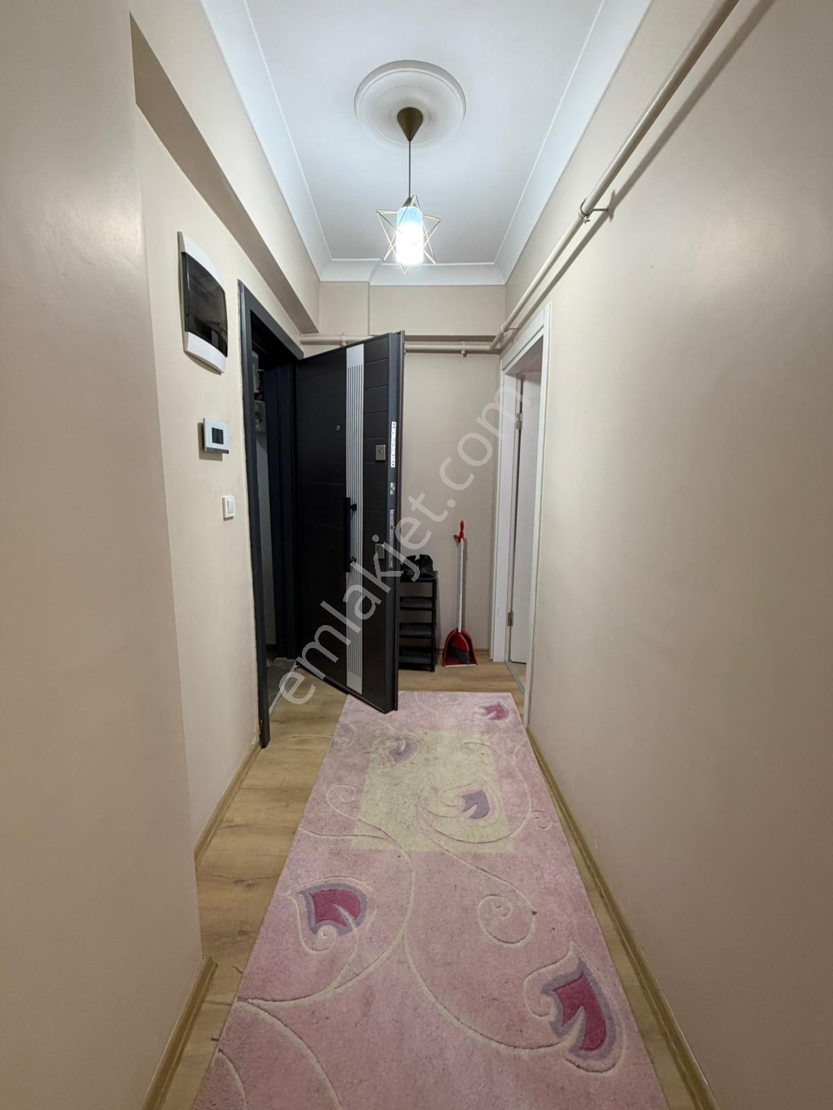 Bandırma Merkez'de 1+1 Eşyalı Kiracılı Satılık Daire - Görsel 4