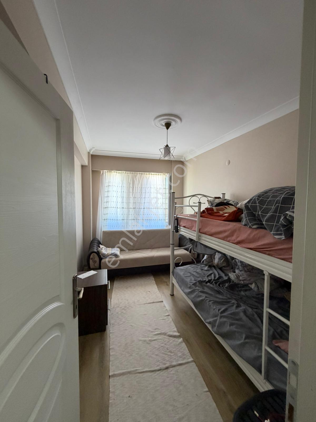 Bandırma Merkez'de 1+1 Eşyalı Kiracılı Satılık Daire - Görsel 16