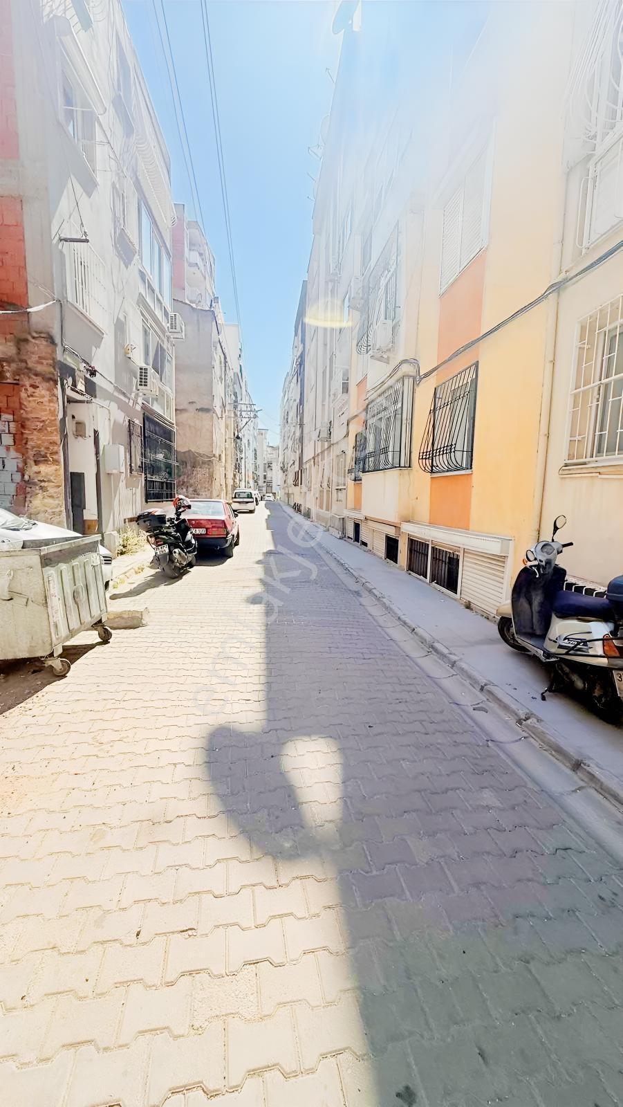 Konak Barbaros Mah Ara Kat, Doğalgazlı, Çift Cephe 2+1 Kiralık - Görsel 7