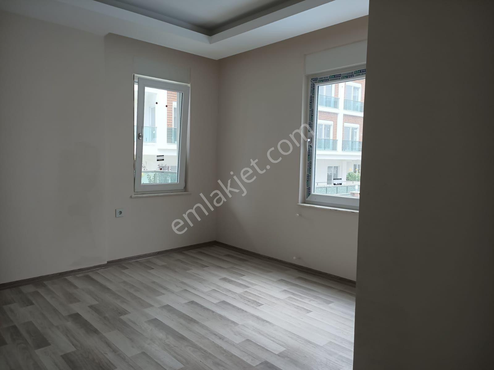 E.yücelden Konyaaltı Sarısuda Güvenlikli Sitede Ebeveyn Banyolu 2+1 - Görsel 3