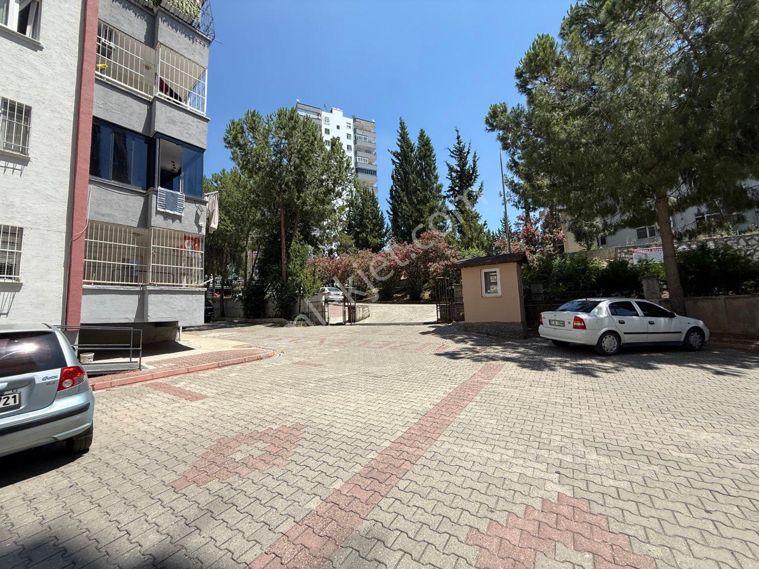 Huzurevleri Mahallesinde Hasarsız Binada İskanlı 3+1 Kapalı Mutfak Kombi Doğalgazlı Satılık Daire - Görsel 25