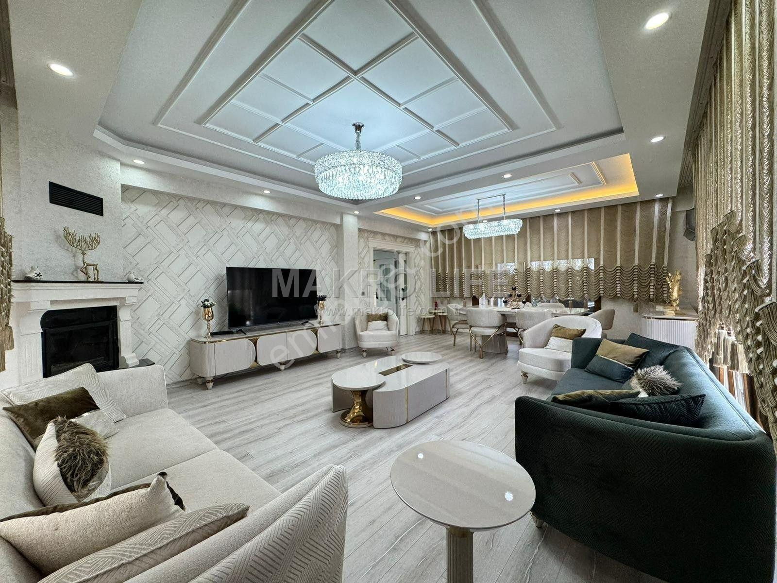 Beyaz Saray Villaları’nda Eşi Benzeri Olmayan Özel Tasarım 7+1 Ultra Lüks Villa - Görsel 12