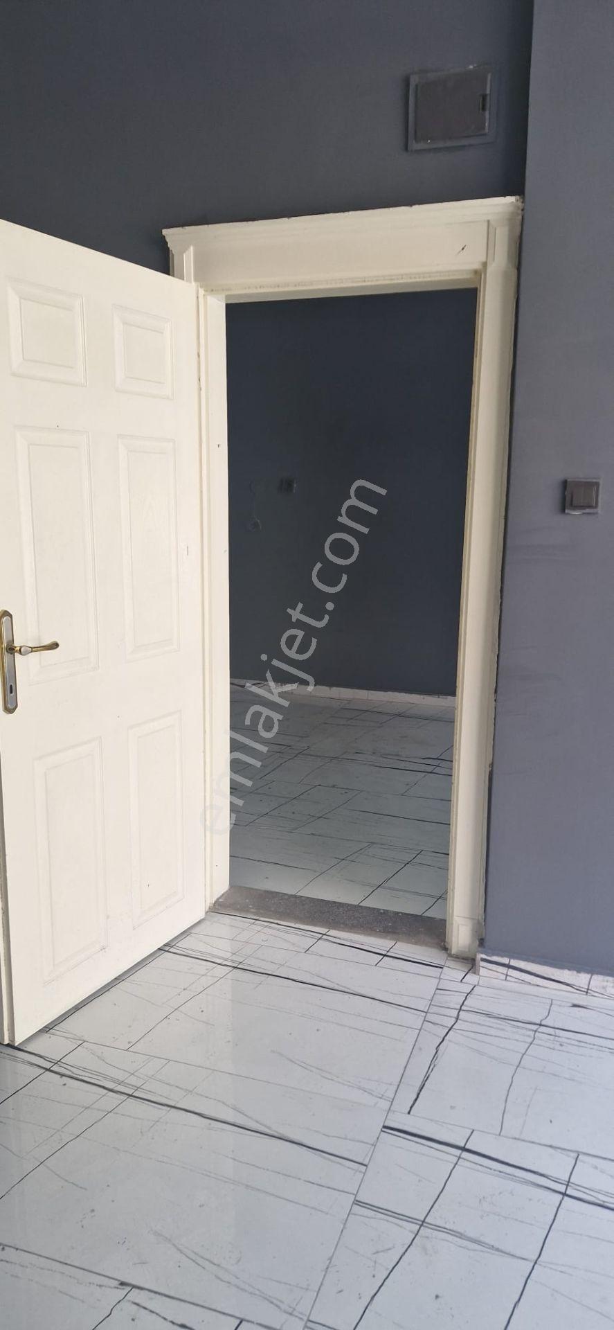 Hükümet Cadde Yakını, 378. Sokakta Kiralık Dükkan - Görsel 3