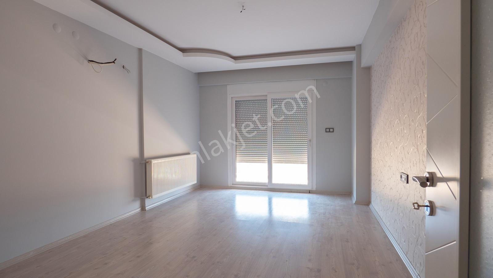 Zeybek Mahallesi'nde Site İçerisinde Havuzlu Geniş 3+1 Kiralık - Görsel 9