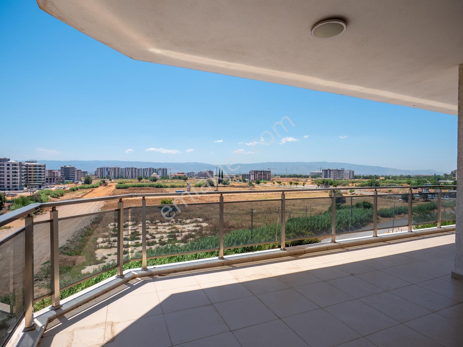 Zeybek Mahallesi'nde Site İçerisinde Havuzlu Geniş 3+1 Kiralık - Görsel 6