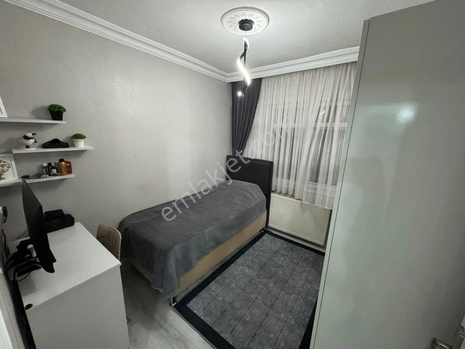 Malazgirt Mahallesin'de Ön Cephe Full Yapılı Asansörlü 3+1 Daire - Görsel 15