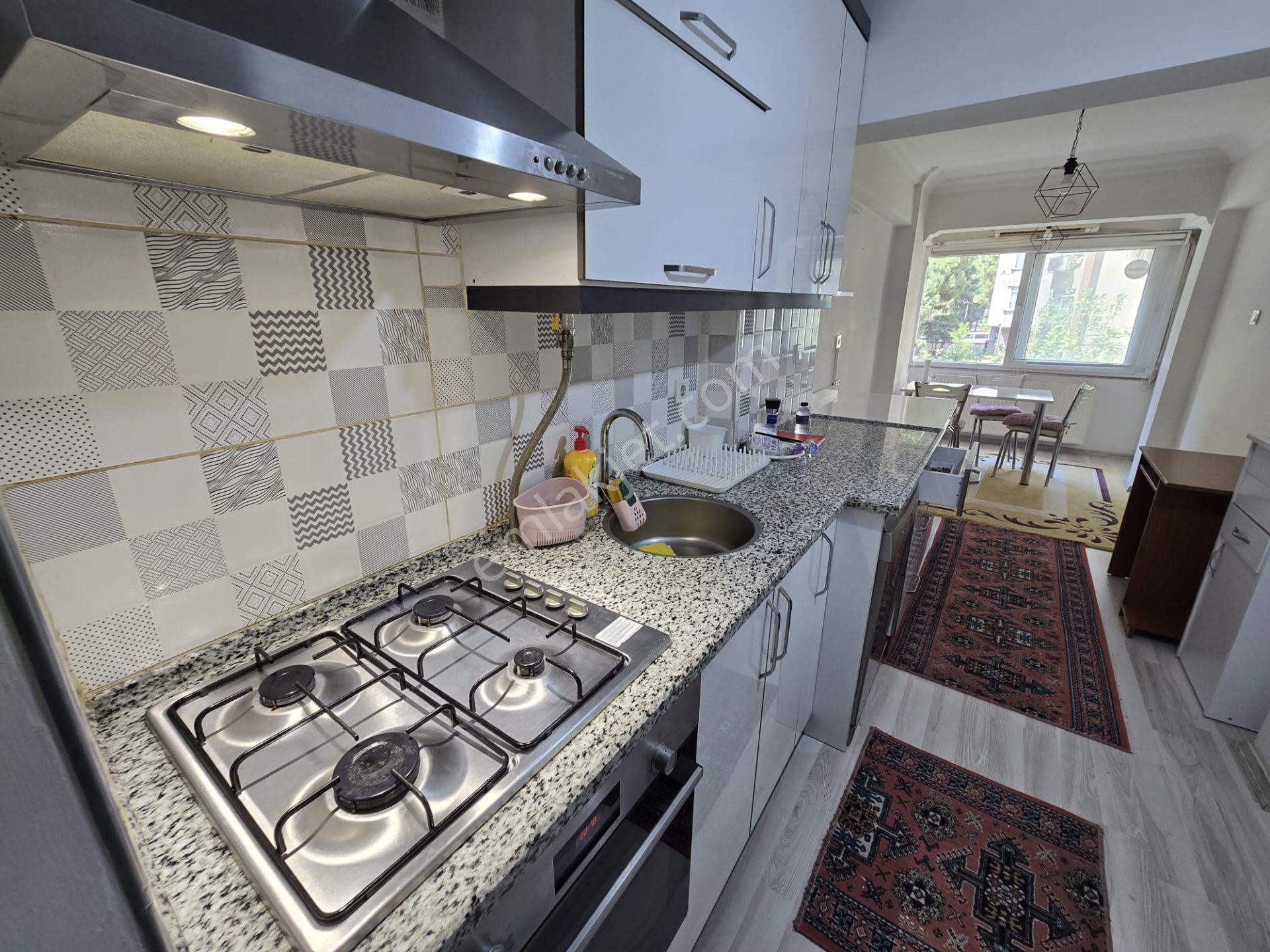 Bayraklı Özel Galen Hastanesi Karşısı Eşyalı Kiralık 3+1 Daire - Görsel 32