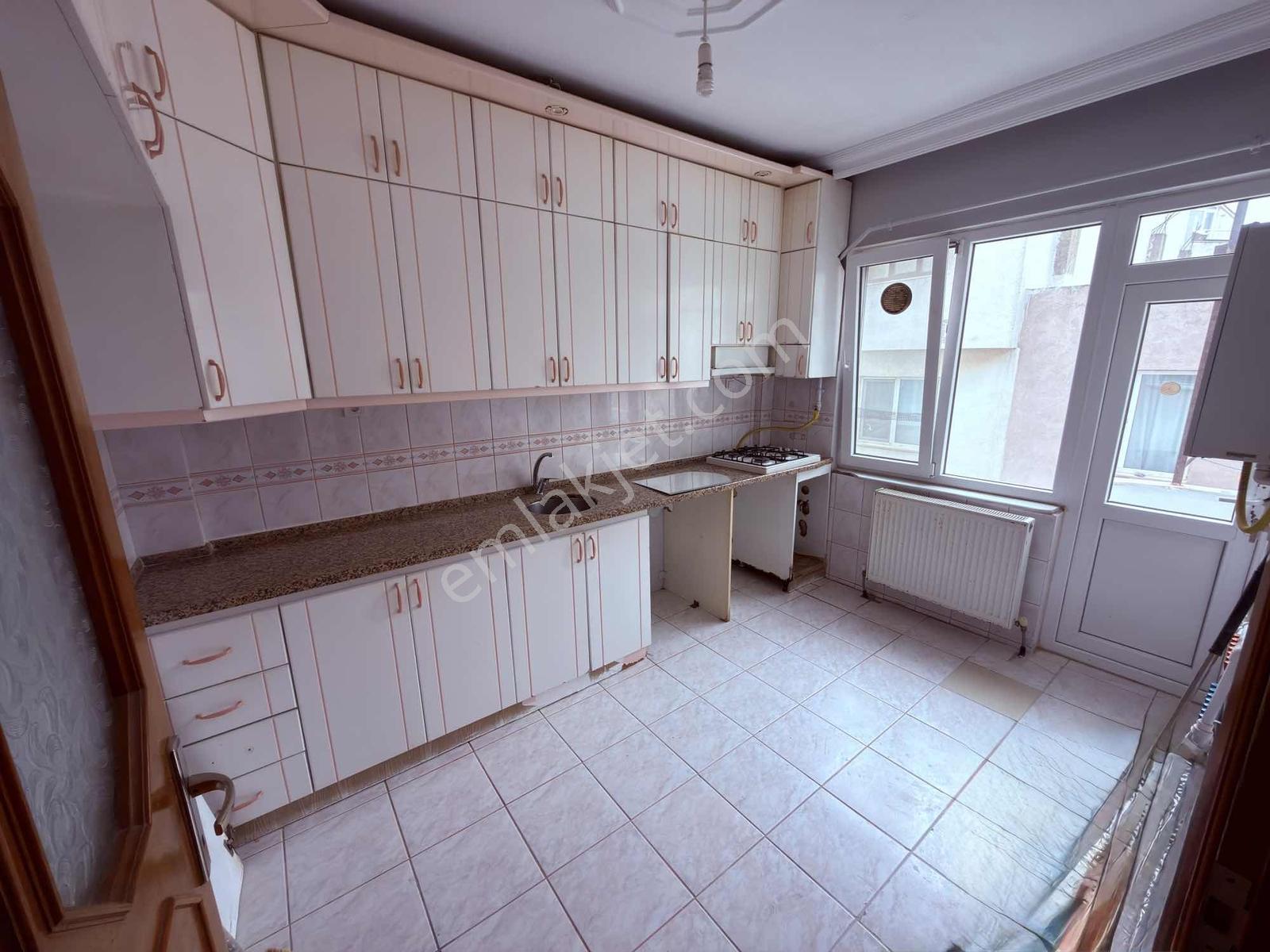 Burcu'dan Adliye Karşısı Geniş Arakat Balkonlu 2+1 Kiralık Daire - Görsel 12