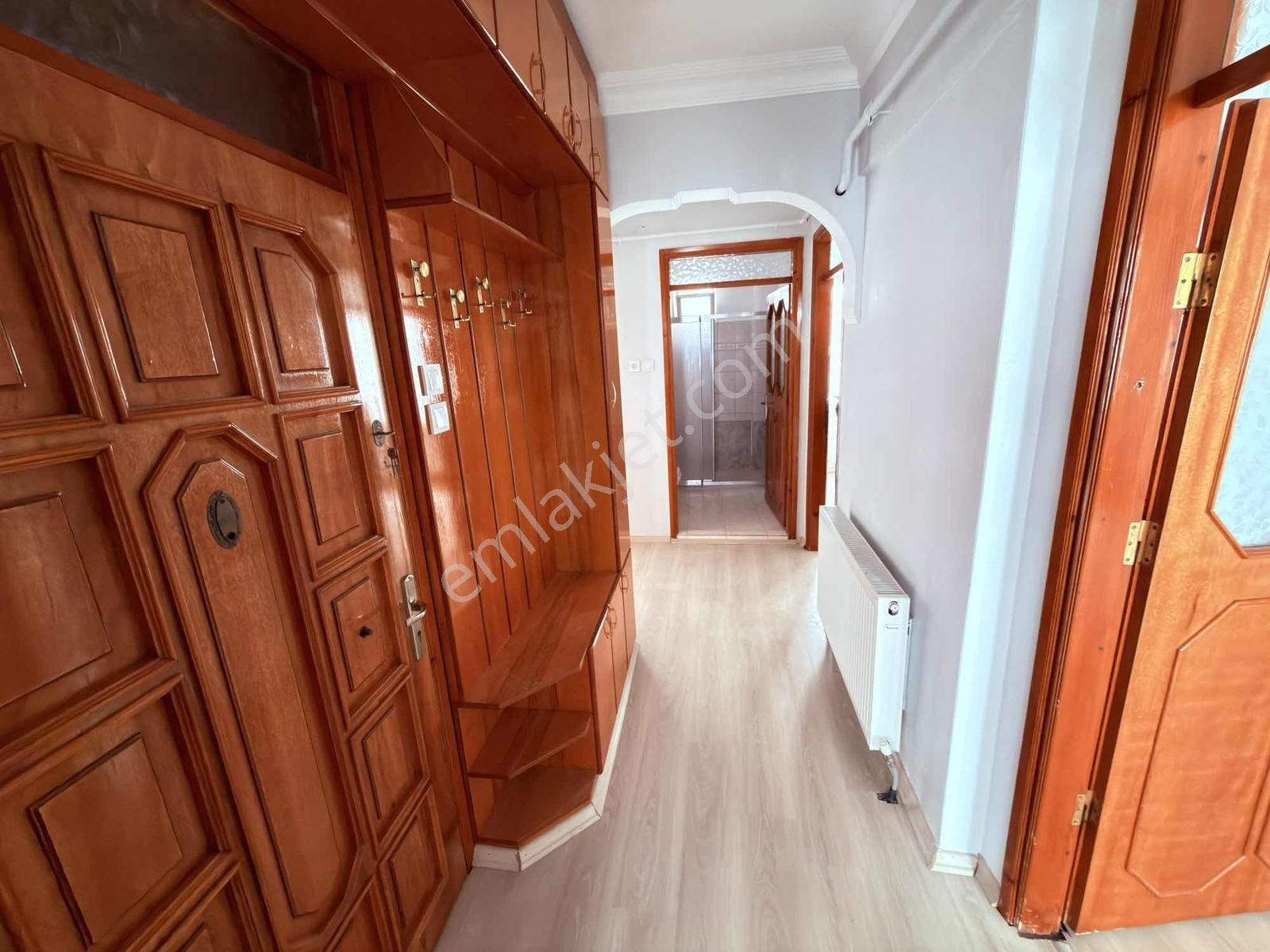 Burcu'dan Adliye Karşısı Geniş Arakat Balkonlu 2+1 Kiralık Daire - Görsel 10