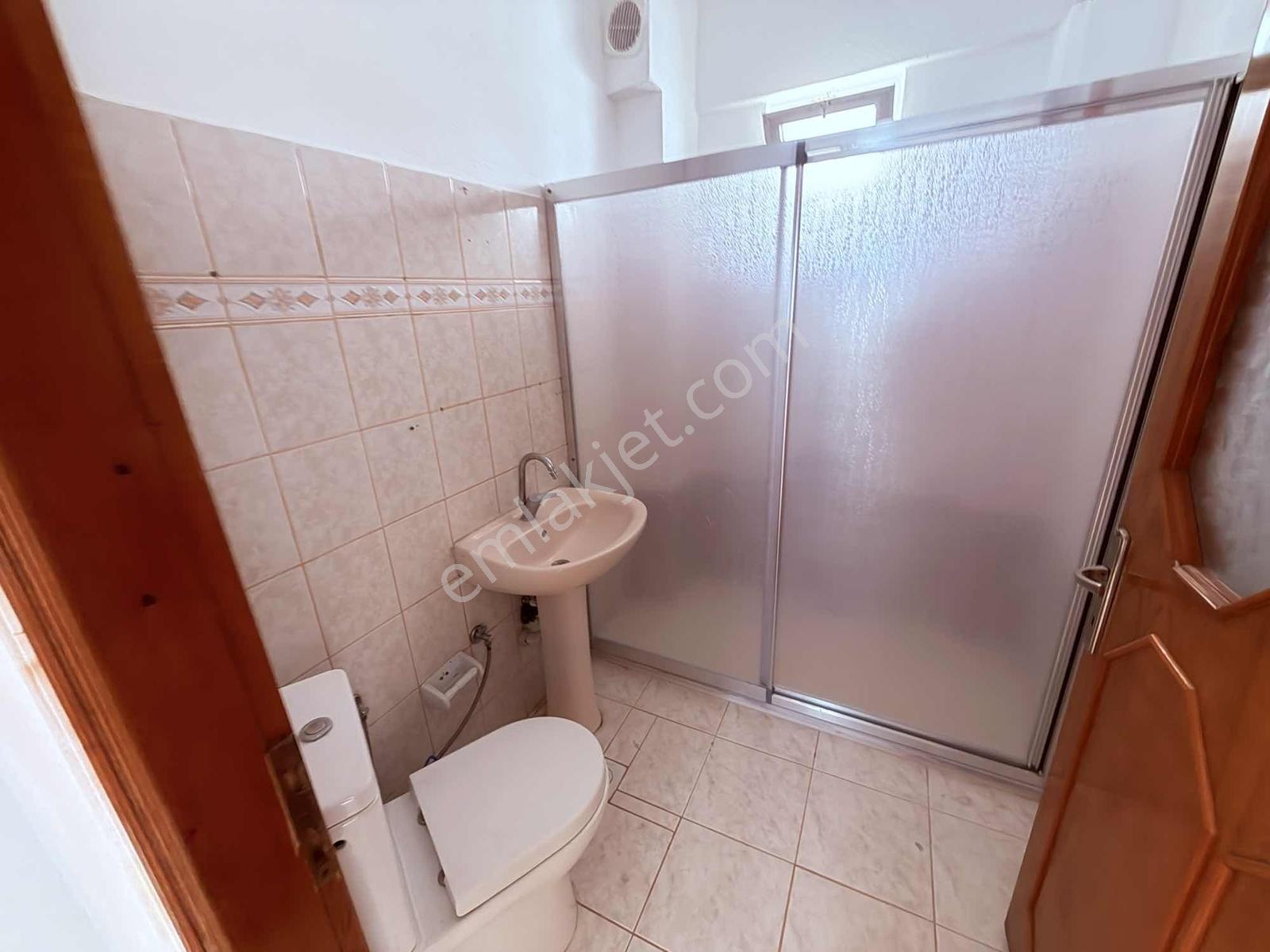 Burcu'dan Adliye Karşısı Geniş Arakat Balkonlu 2+1 Kiralık Daire - Görsel 18