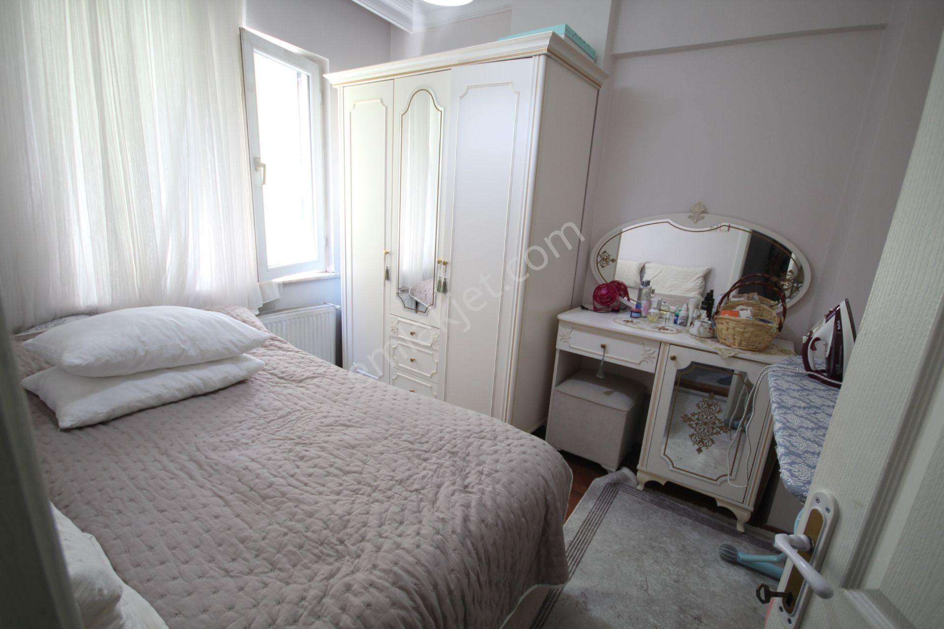 Old City Gayrimenkulden Soğanlı Meydanda 16yıllık 1.kat 130m2 Lx - Görsel 25