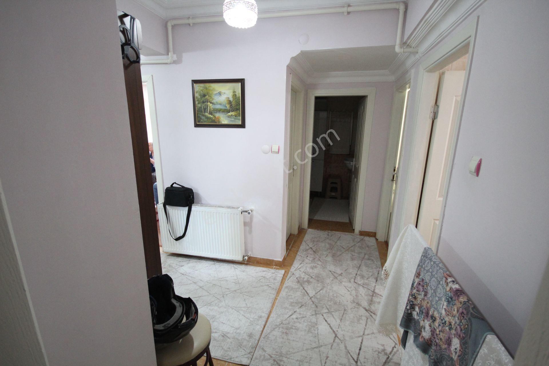 Old City Gayrimenkulden Soğanlı Meydanda 16yıllık 1.kat 130m2 Lx - Görsel 32