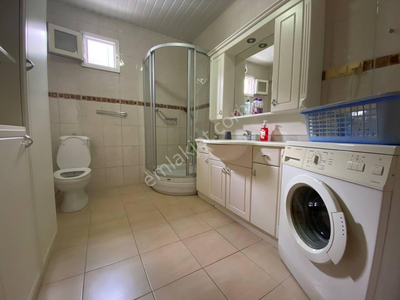 Alanya Merkez'de Denize Çok Yakın 3+1 Full Eşyalı Kiralık Daire - Görsel 20