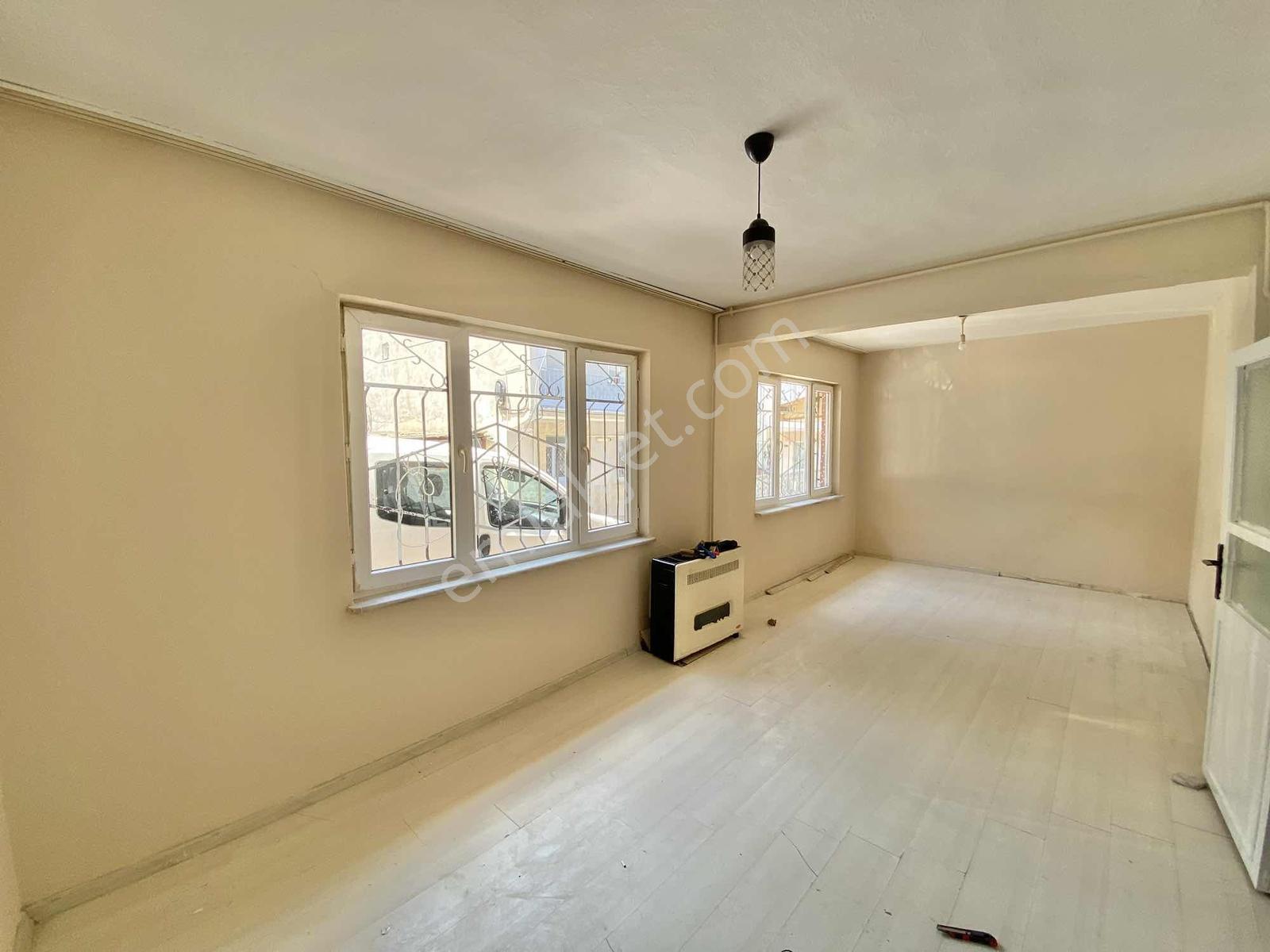 Vb Gayrimenkul Bağlarbaşın'da Kiralık 2+1 Masrafsız Daire - Görsel 5