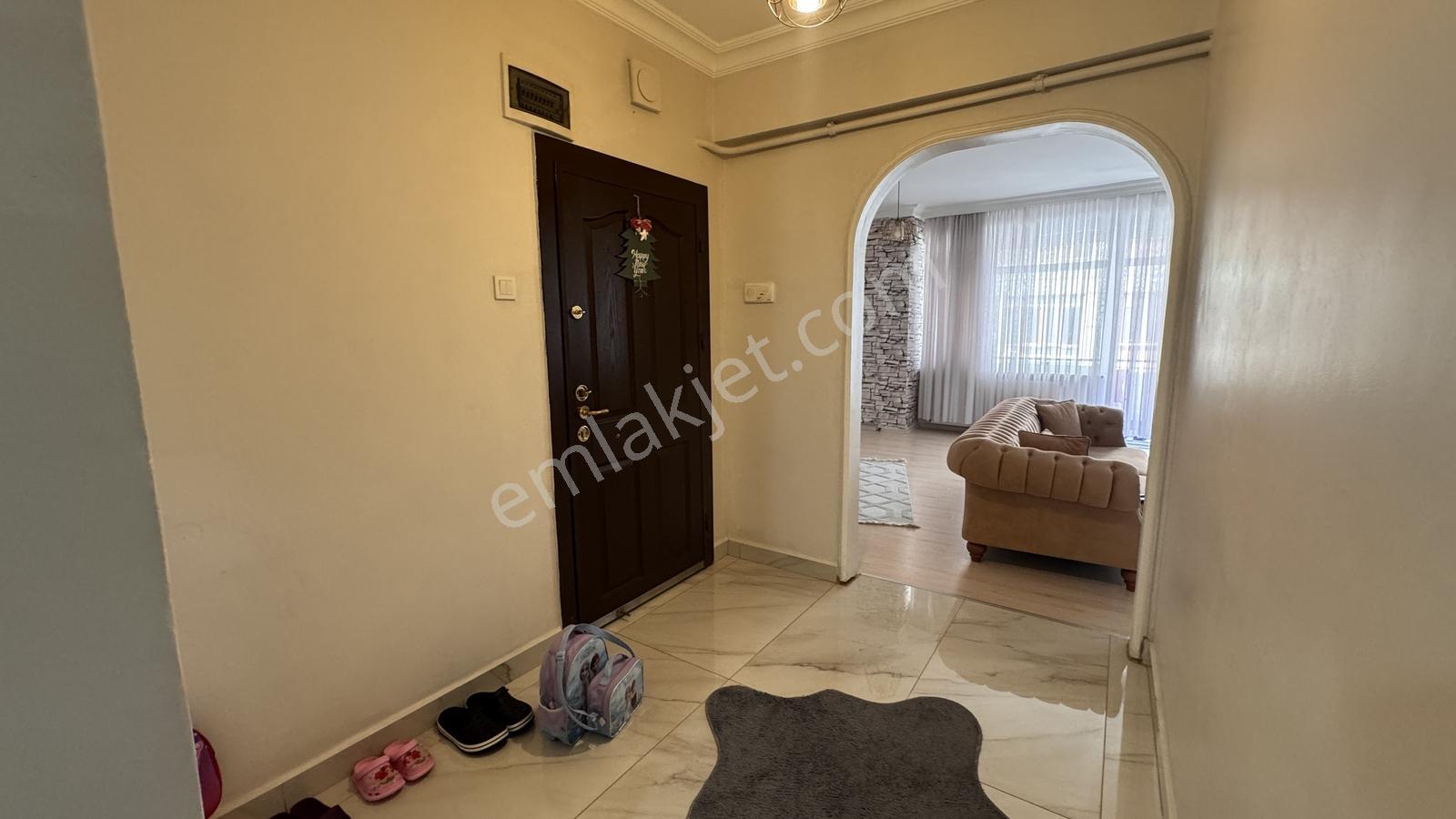 İzmit Çarşı İnönü Caddesi Kiralık Arakat Daire - Görsel 12