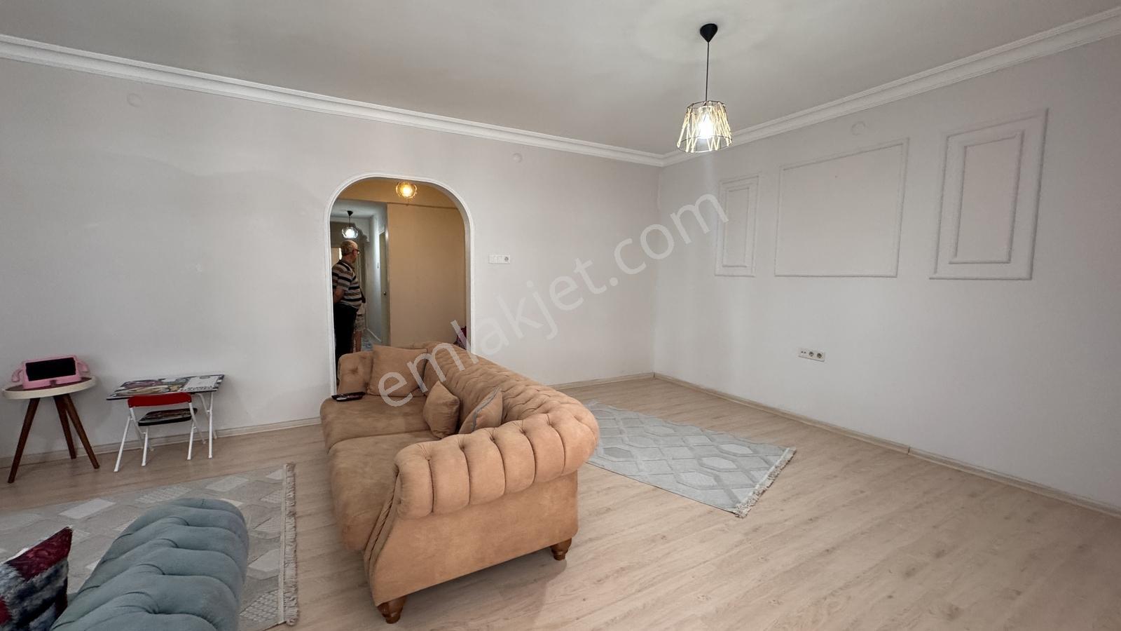 İzmit Çarşı İnönü Caddesi Kiralık Arakat Daire - Görsel 17