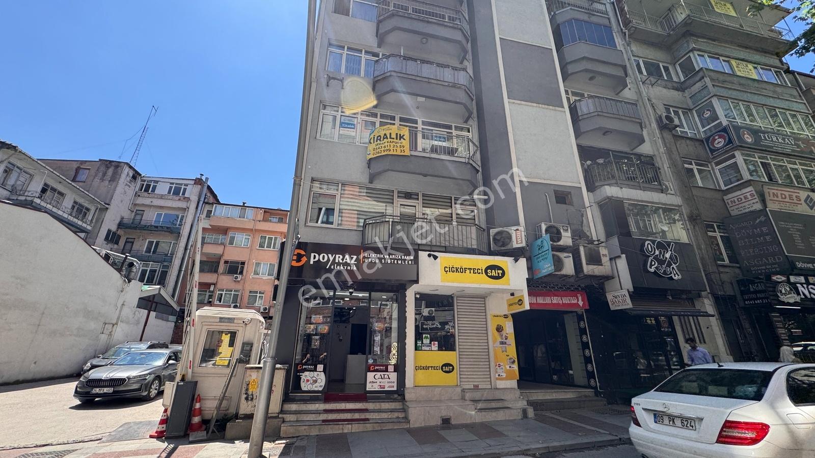 İzmit Çarşı İnönü Caddesi Kiralık Arakat Daire - Görsel 28
