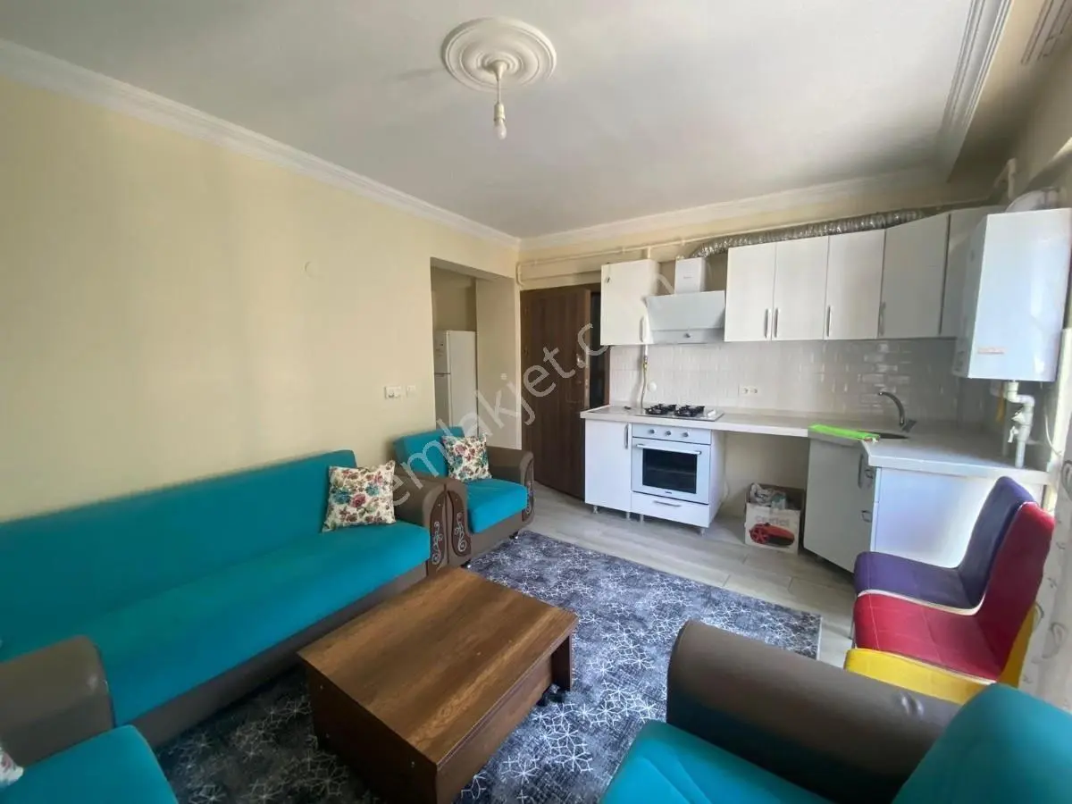 Biga Hamdibey Mahallesinde Merkezi Konumda Full Eşyalı 1+1 Kiralık Daire - Görsel 2