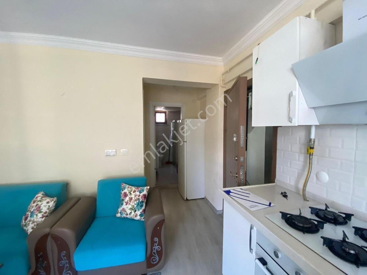Biga Hamdibey Mahallesinde Merkezi Konumda Full Eşyalı 1+1 Kiralık Daire - Görsel 3
