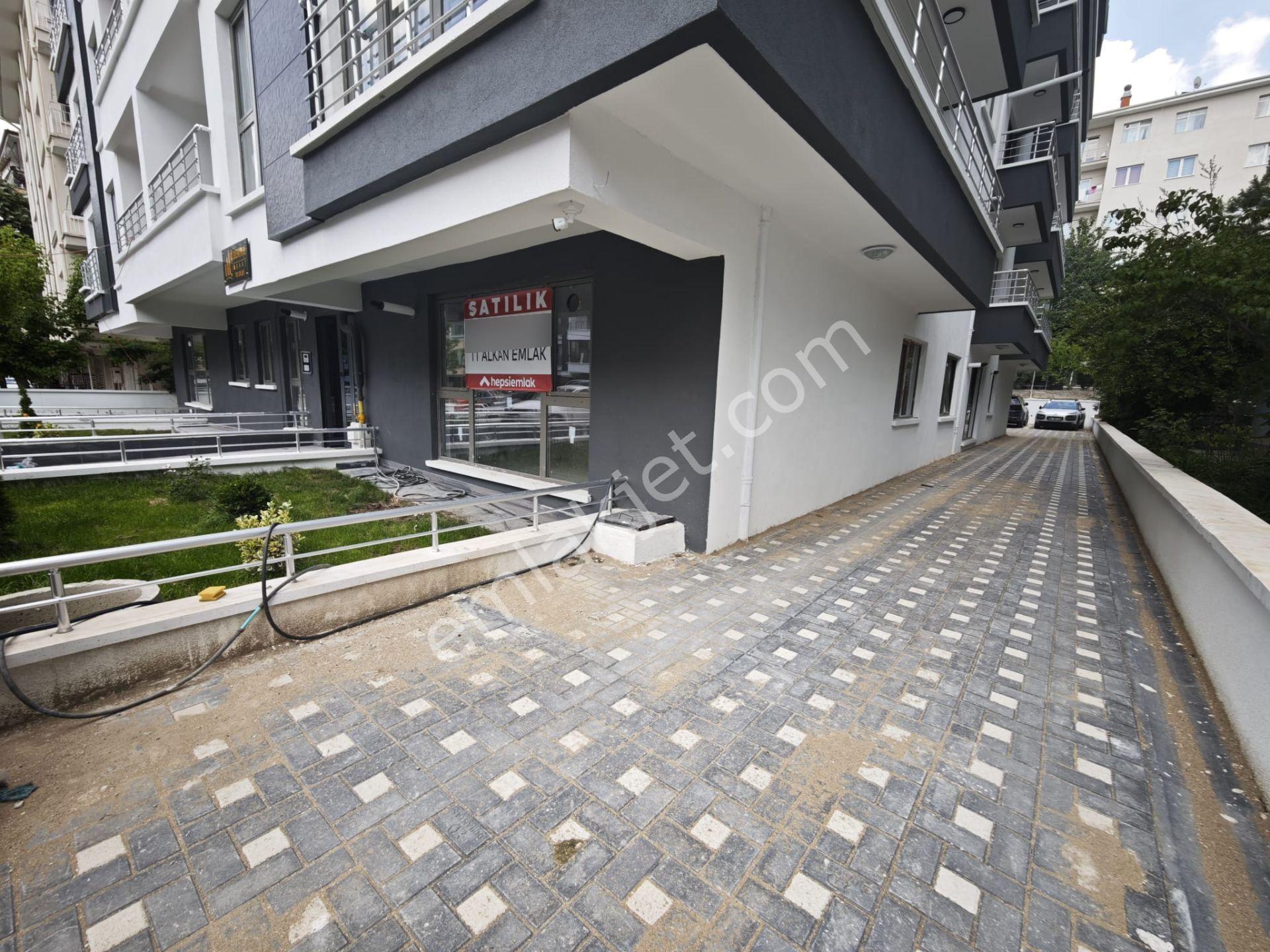 Güleryüz Sokak.ta Yeni Binada Giriş Kat 1+1 Satılık Daire - Görsel 11