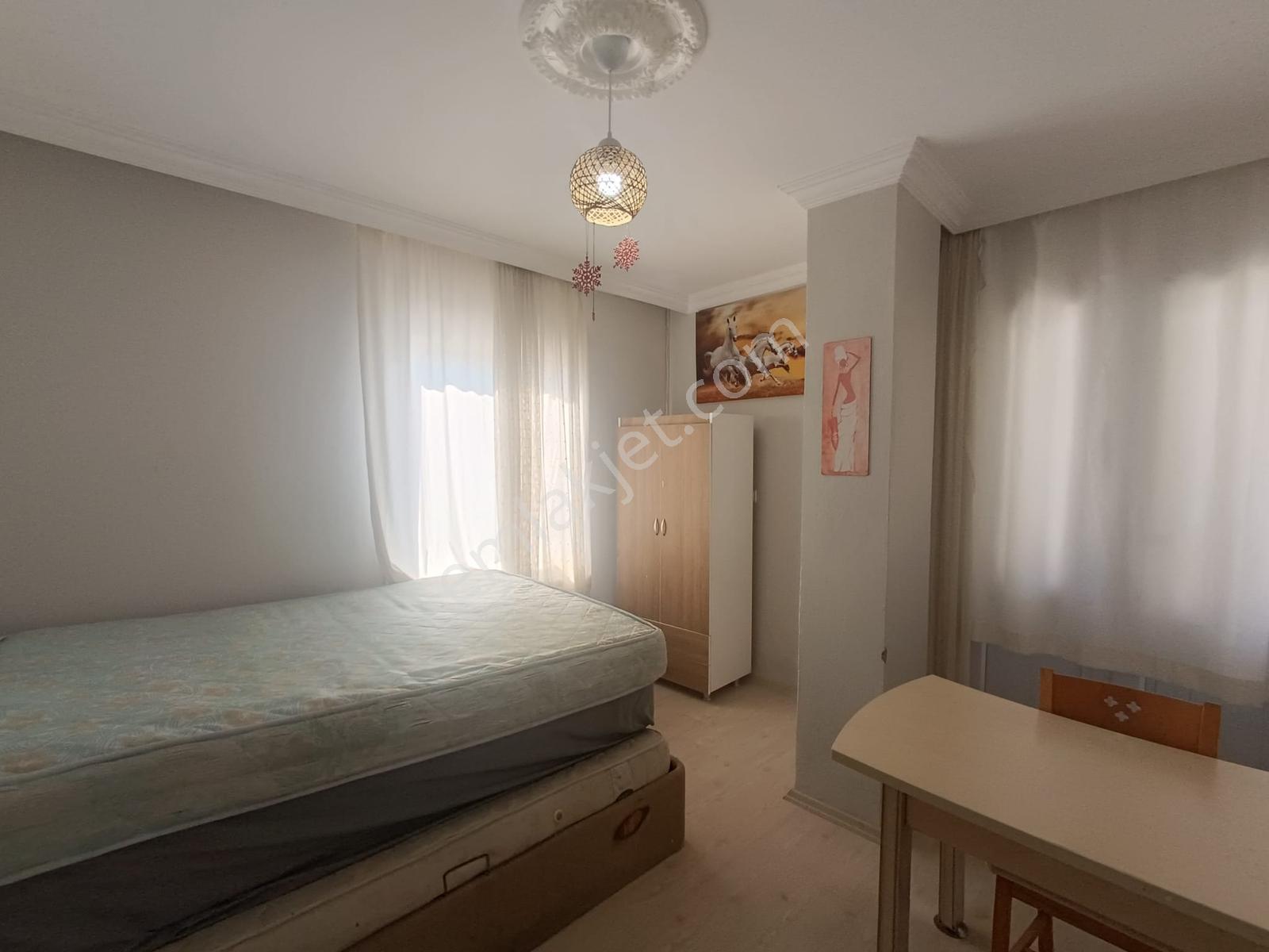 Çukurova Beyaz Evlerde 3+1 Full Eşyalı Kiralık Daire - Görsel 12