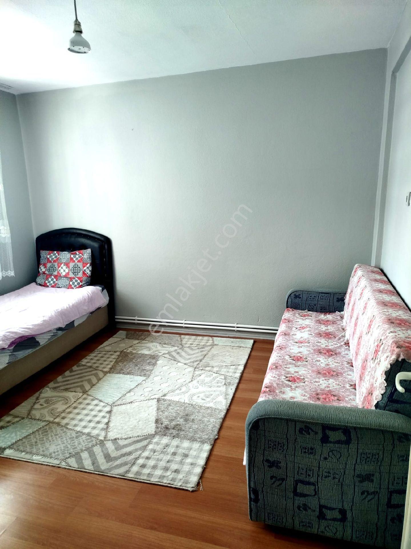 İzmir Buca Yıldız Mh, 2+1 Eşyalıd Gazli 100 Mk Kiralik - Görsel 9