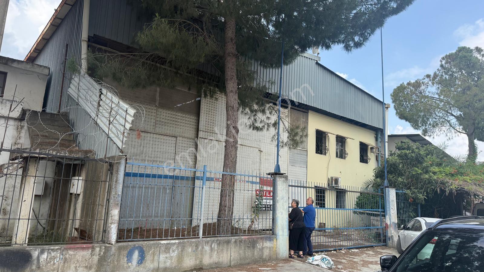 Zorlu Gayrimenkul'den Demirciler Sitesin'de 650m2 Satılık Depo